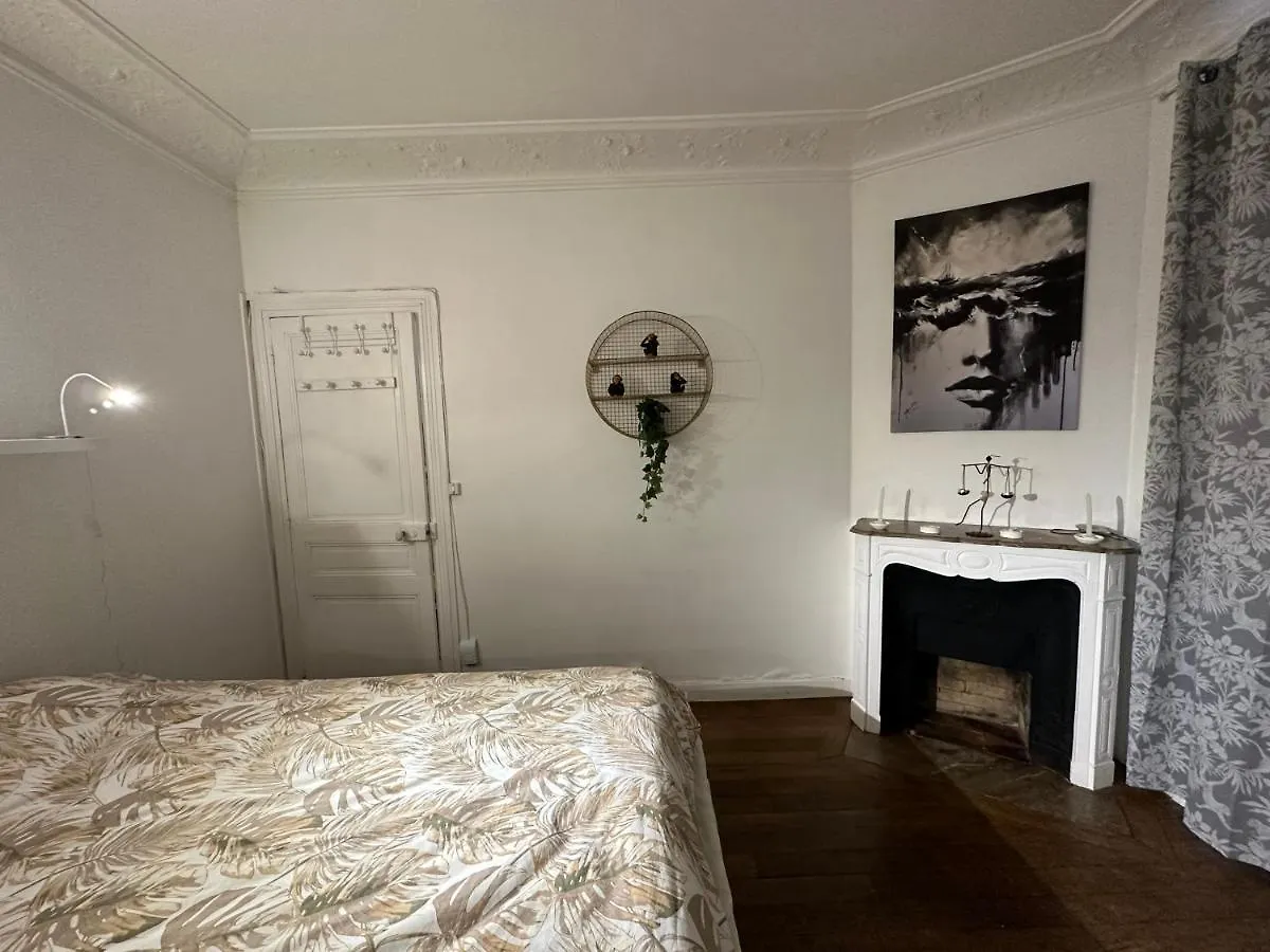 Apartment Private Room In Center Paris
